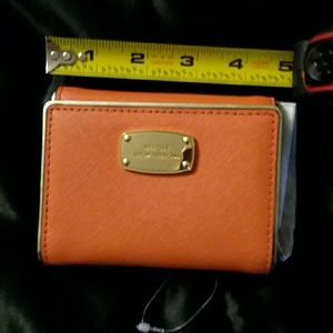 MICHAEL KORS ORANGE SMALL WALLET